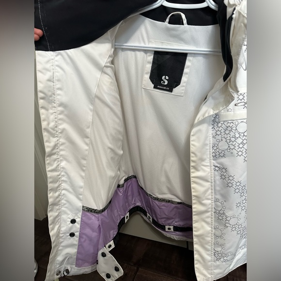 Women’s Oakley jacket - Picture 3 of 7
